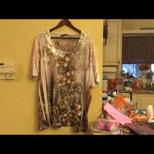 Olivia Paige women’s top